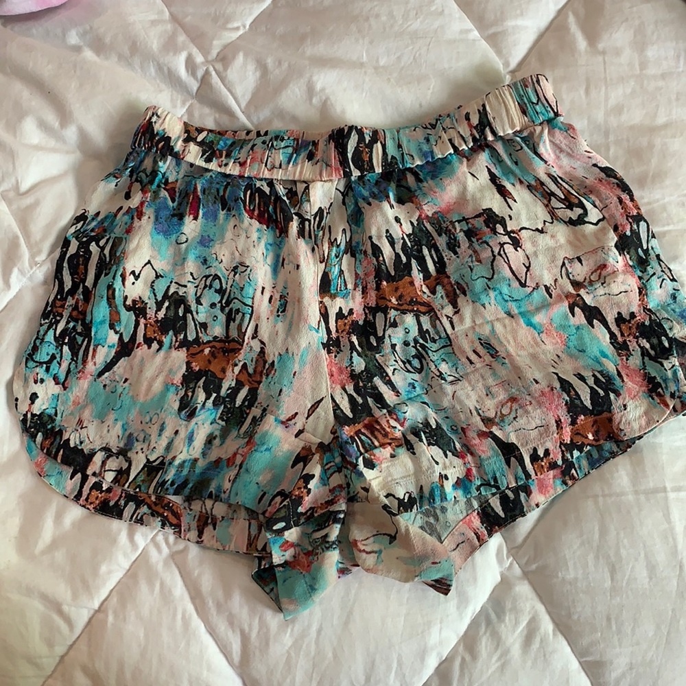 French connection flowy shorts. Size 6
